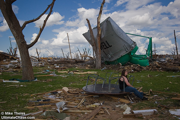 051007_Greensburg_Kansas_Damage_227.jpg