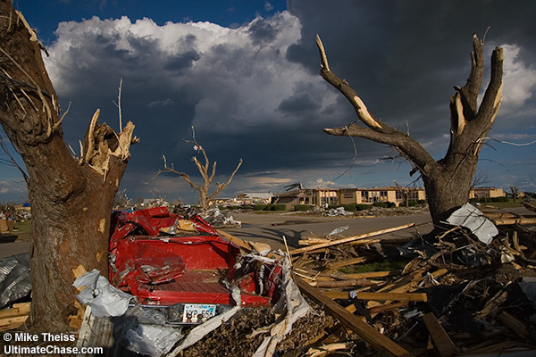 051007_Greensburg_Kansas_Damage_396.jpg